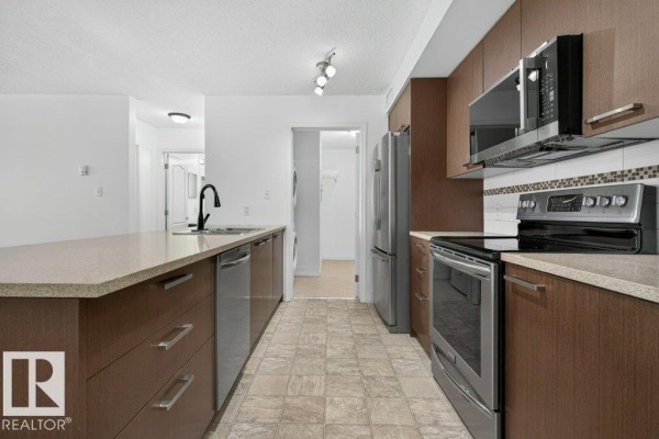 Kitchen - #2309 7343 South Terwillegar Dr Nw, Edmonton, AB T6R0M2 Photo 3