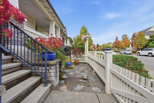23096 Billy Brown Road, Langley, BC V1M4G1 Photo 4