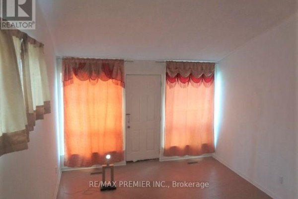 Bedroom 2 - 231 - 260 John Garland Boulevard, Toronto, ON M9V1N8 Photo 5