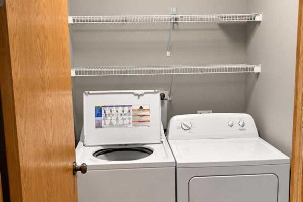 231 & 233 Kendrew Drive, Red Deer, AB T4P3Z1 Photo 5