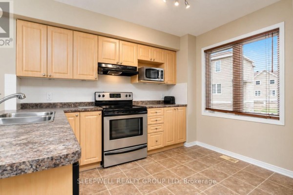 231 Kennevale Drive, Ottawa, ON K2J0C3 Photo 2
