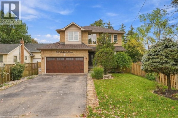 231 Parkside Drive, Waterdown