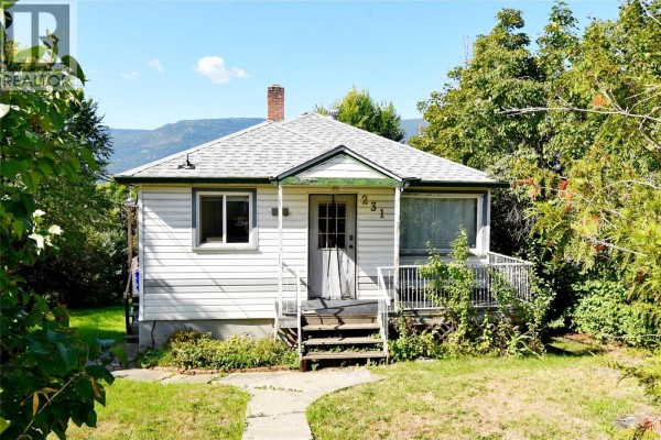 231 Shuswap Street Sw, Salmon Arm, BC V1B4H9 Photo 2