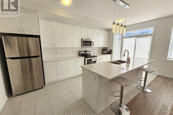 231 Tullaghan Heights, Ottawa, ON K2J7B9 Photo 5