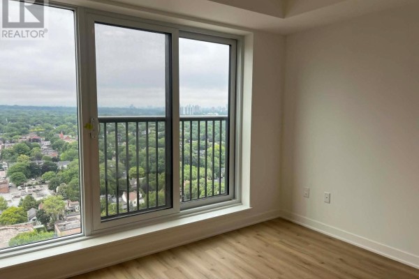 2310 - 10 Oak St Street, Toronto, ON, photo 2