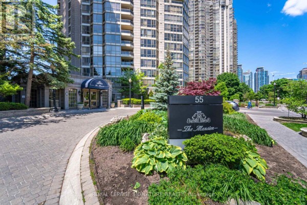 Foyer - 2310 - 55 Kingsbridge Garden Circle, Mississauga, ON L5R1Y1 Photo 2