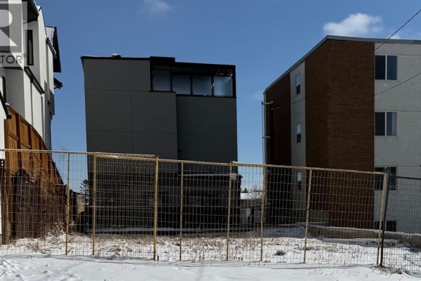 2310 17 Street Sw, Calgary, AB T2T4M6 Photo 2