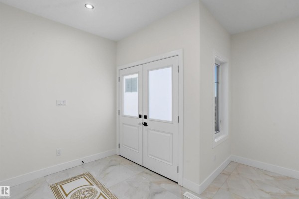 Primary Bedroom - 2310 6a Av Sw, Edmonton, AB T6X3P4 Photo 4