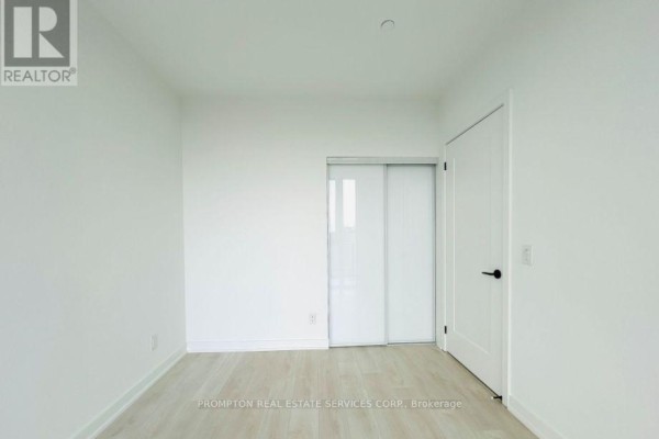 2311 - 5 Defries Street, Toronto, ON M5A3R4 Photo 3