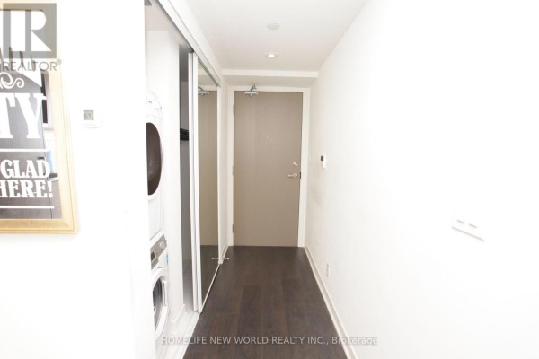 Kitchen - 2311 - 88 Harbour Street N, Toronto, ON M5J1B7 Photo 3