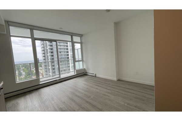 2312 13350 Central Avenue, Surrey, BC V3T0S1 Photo 2