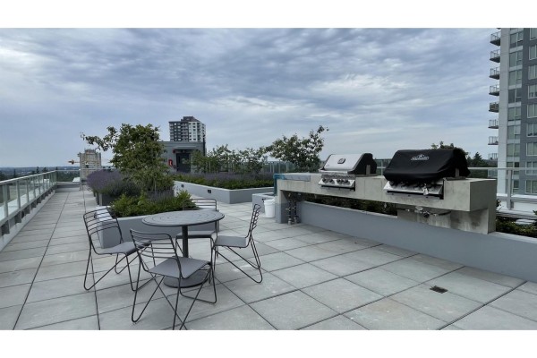 2312 13350 Central Avenue, Surrey, BC V3T0S1 Photo 4