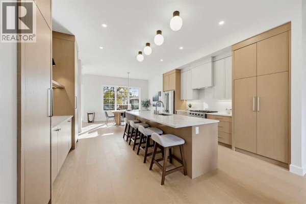 Kitchen - 2314 22 Avenue Sw, Calgary, AB T2T0S8 Photo 2