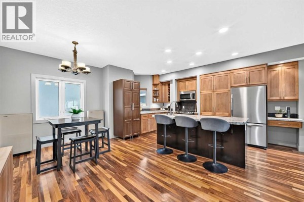 Dining room - 2315 1 Street Ne, Calgary, AB T2E9E6 Photo 3