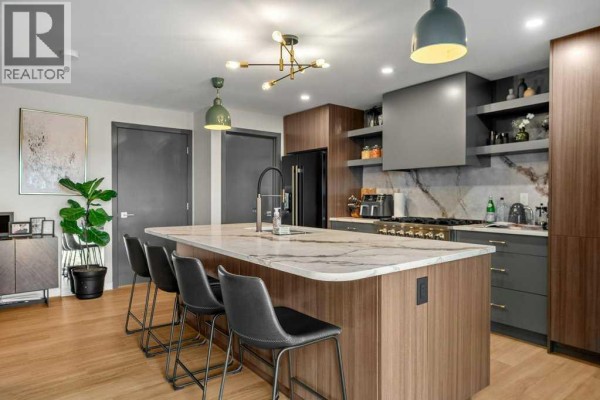 5pc Bathroom - 2316 State Road Sw, Calgary, AB T3C3M6 Photo 4