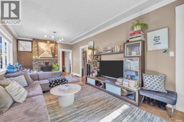 2317 Graveley Street, Vancouver, BC V5L3C3 Photo 5