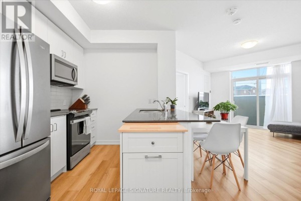 232 - 10 Mallard Trail, Hamilton, ON, photo 2