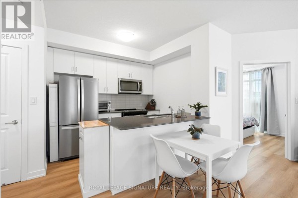 232 - 10 Mallard Trail, Hamilton, ON, photo 3