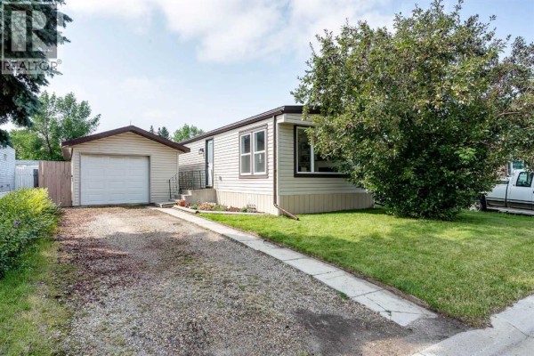 232 Big Hill Circle Se, Airdrie, AB, photo 2