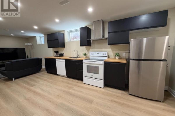232 Frederick Curran Lane, Newmarket, ON, photo 3