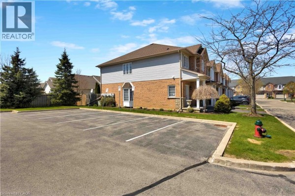 3pc Bathroom - 232 Stonehenge Drive Unit# 8, Ancaster, ON L9K1R5 Photo 4
