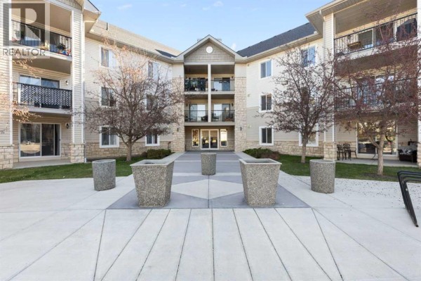 Bedroom - 2320, 2371 Eversyde Avenue Sw, Calgary, AB T2Y5B8 Photo 2