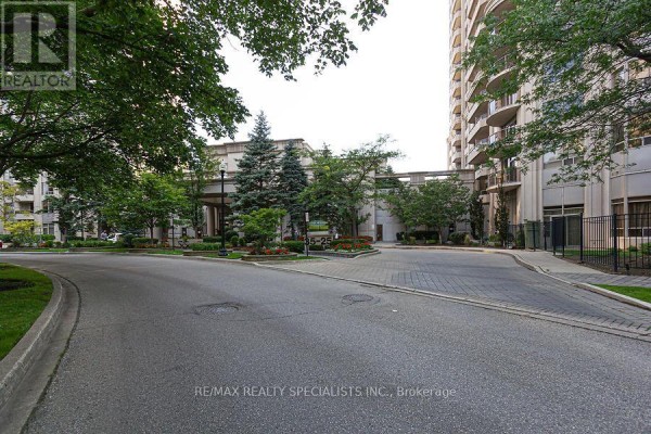 Primary Bedroom - 2320 - 25 Kingsbridge Garden Circle, Mississauga, ON L5R4B1 Photo 5