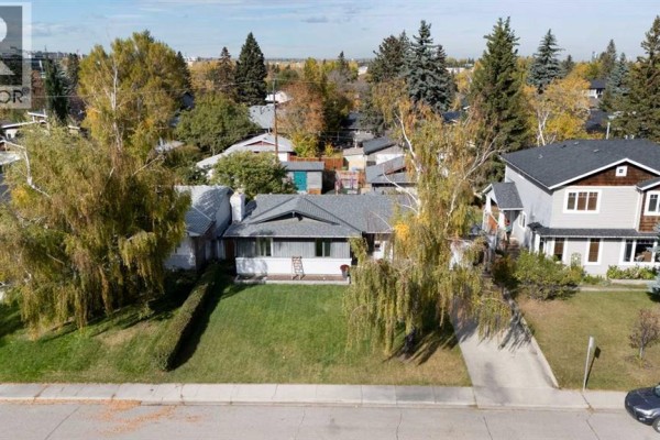 2320 58 Avenue Sw, Calgary