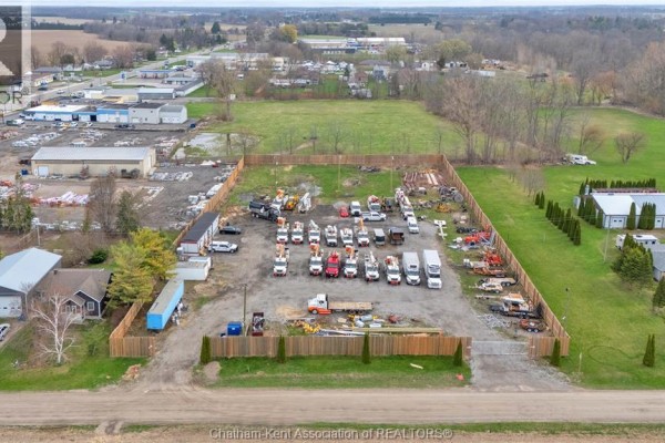 23211 Walker Road, Chatham, ON N7L5R3 Photo 5