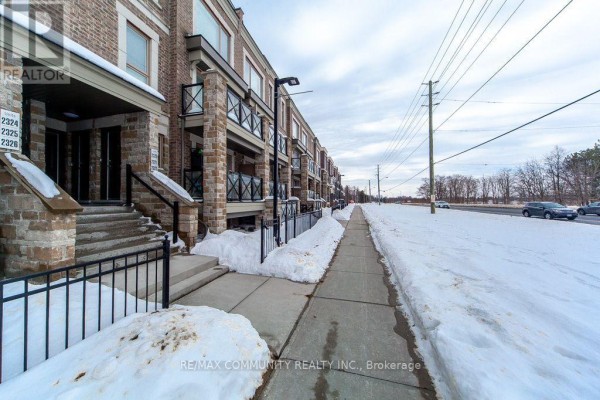 Laundry room - 2322 - 20 Westmeath Lane, Markham, ON L6B1N5 Photo 4