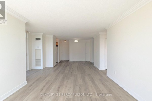 Primary Bedroom - 2322 - 238 Bonis Avenue, Toronto, ON M1T3W7 Photo 4