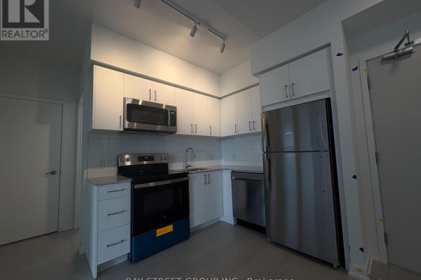 2322 - 4010 Eglinton Avenue W, Toronto, ON M9A0G5 Photo 5