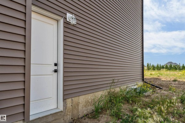 Family room - 2322 63 Av, Rural Leduc County, AB T4X3A6 Photo 4