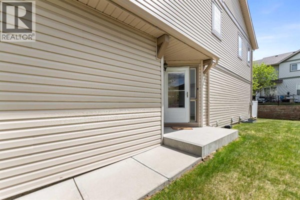 Kitchen - 2323 Eversyde Avenue Sw, Calgary, AB T2Y4S4 Photo 3