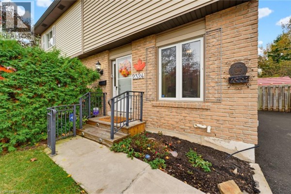 2324 Middlesmoor Crescent, Burlington