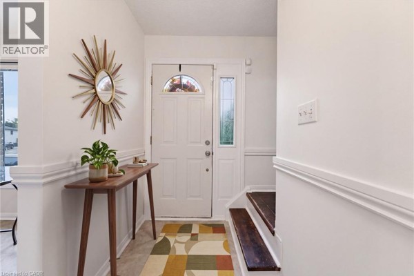 2pc Bathroom - 2324 Middlesmoor Crescent, Burlington, ON L7P3X7 Photo 4