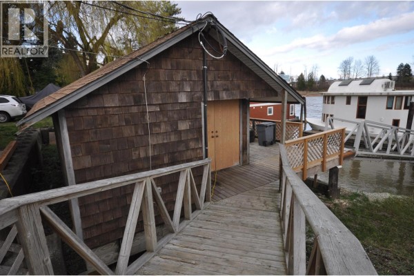 23240 Dyke Road, Richmond, BC V6V1E2 Photo 4