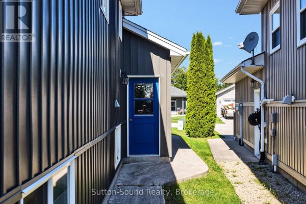 Primary Bedroom - 2327 10th Avenue E, Owen Sound, ON N4K0B2 Photo 4