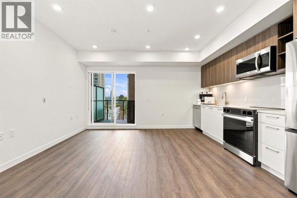 233 82 First Street, New Westminster
