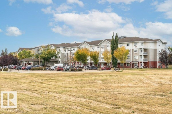 #233 8802 Southfort Dr, Fort Saskatchewan, AB, photo 2