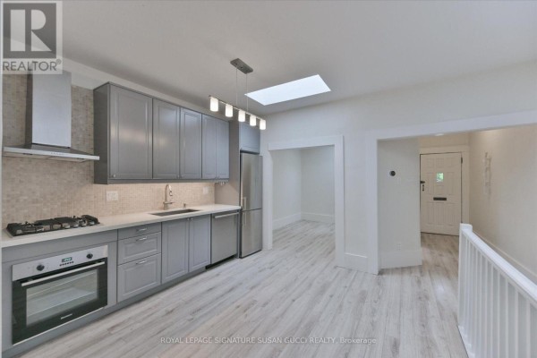 Bedroom - 233 Cedarvale Avenue, Toronto, ON M4C4K3 Photo 4