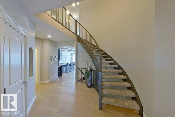 Kitchen - 233 Hawks Ridge Bv Nw, Edmonton, AB T5S0M1 Photo 3