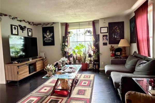 233 Herbert Street E, Swift Current, SK, photo 3