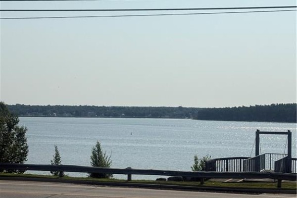 Living room - 233 King George, Miramichi, NB E1V1K8 Photo 4
