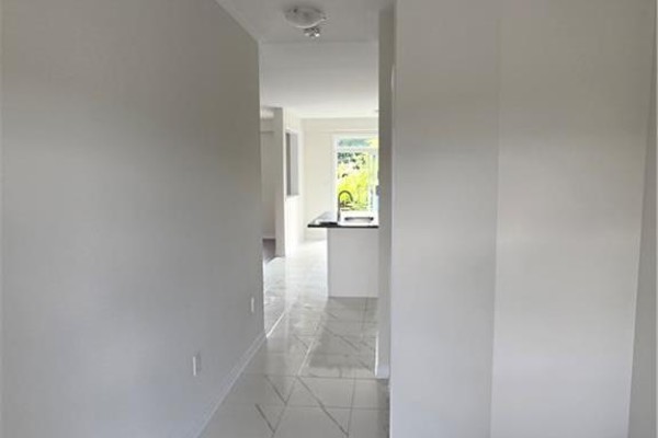 5pc Ensuite bath - 233 Postill Street, Paris, ON N3L0R6 Photo 4