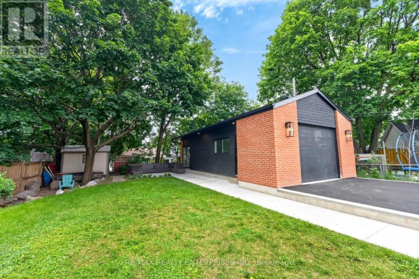233 Rosemount Avenue, Toronto, ON, photo 3