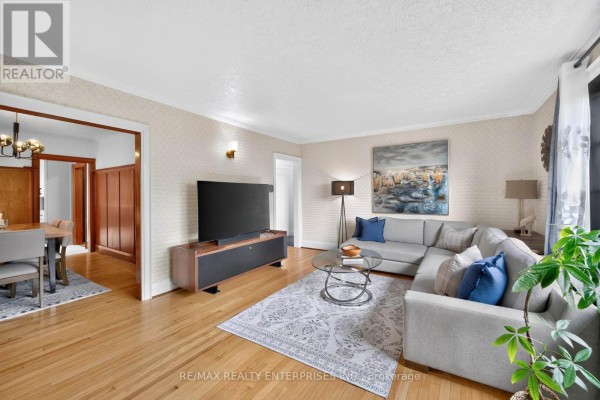 Primary Bedroom - 233 Rosemount Avenue, Toronto, ON M9N3C5 Photo 5
