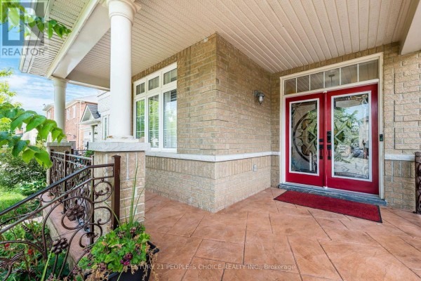 Loft - 233 Vellore Avenue, Vaughan, ON L4H3A1 Photo 5