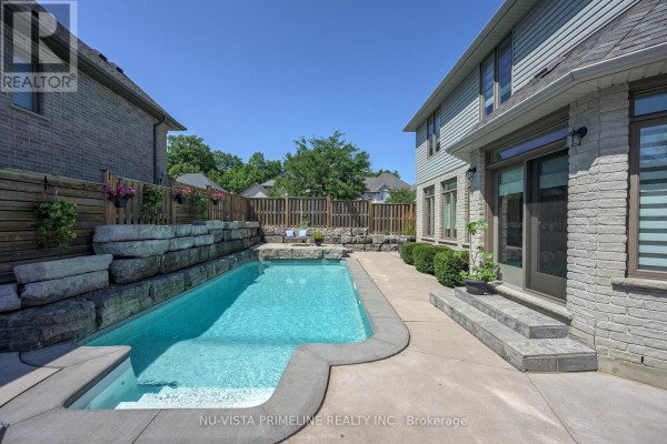 Foyer - 2330 Dauncey Crescent, London North, ON N5X0M2 Photo 4