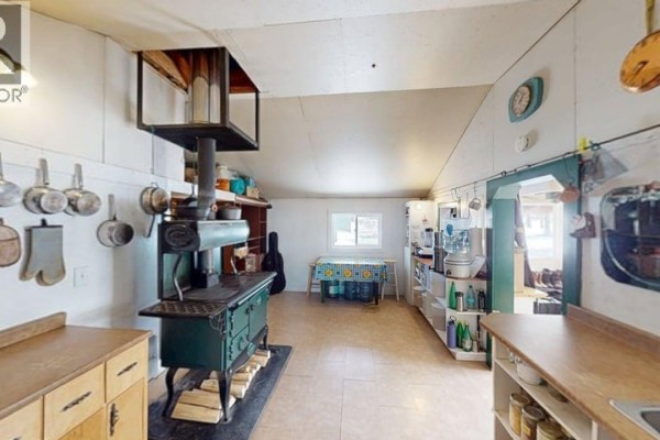 Pantry - 23322 Pdr 15 97 Highway, Fort St  John, BC V0C2B0 Photo 5